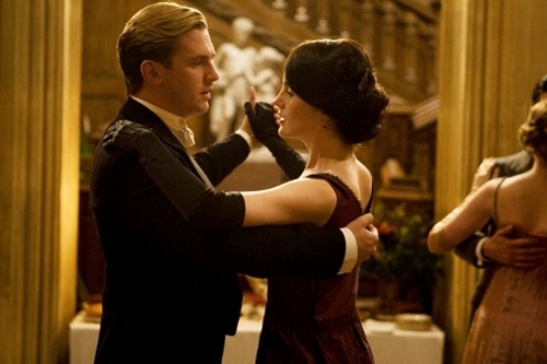 Image from Downton Abbey Season 2 Episode 6: Lady Mary and Matthew dancing 