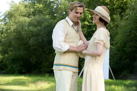 Downton Abbey Season 3 Episode 6: Matthew and Mary Crawley at cricket match 